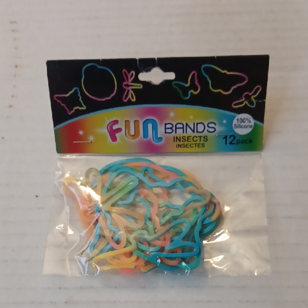 4/$30 New Silly Bands - Insects Silicone Bracelets - 12 Pack